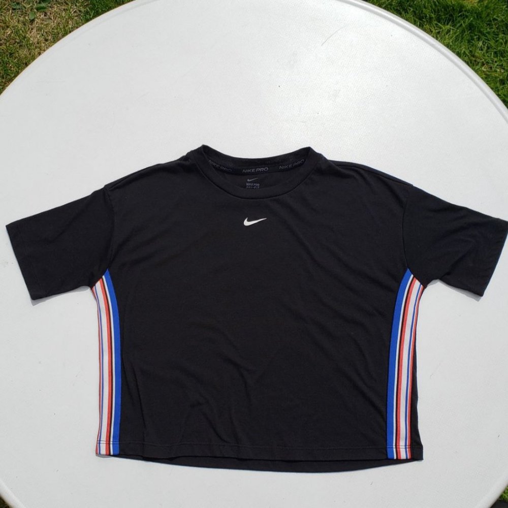 Nike Pro Cropped T-Shirt